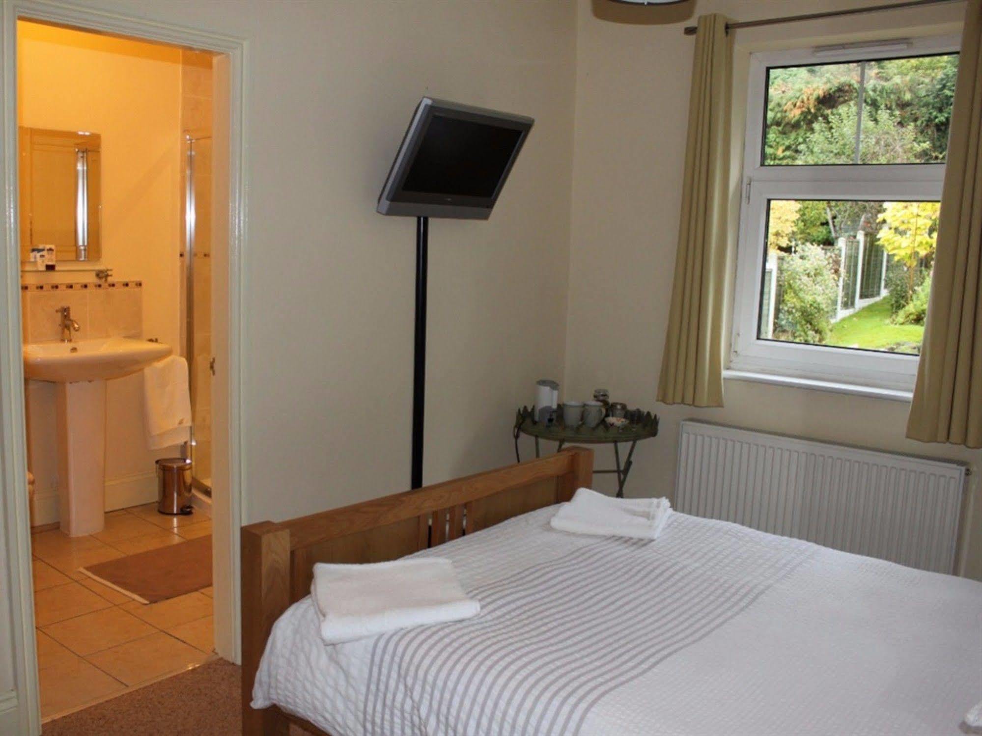 Barton House Panzió Matlock  Kültér fotó